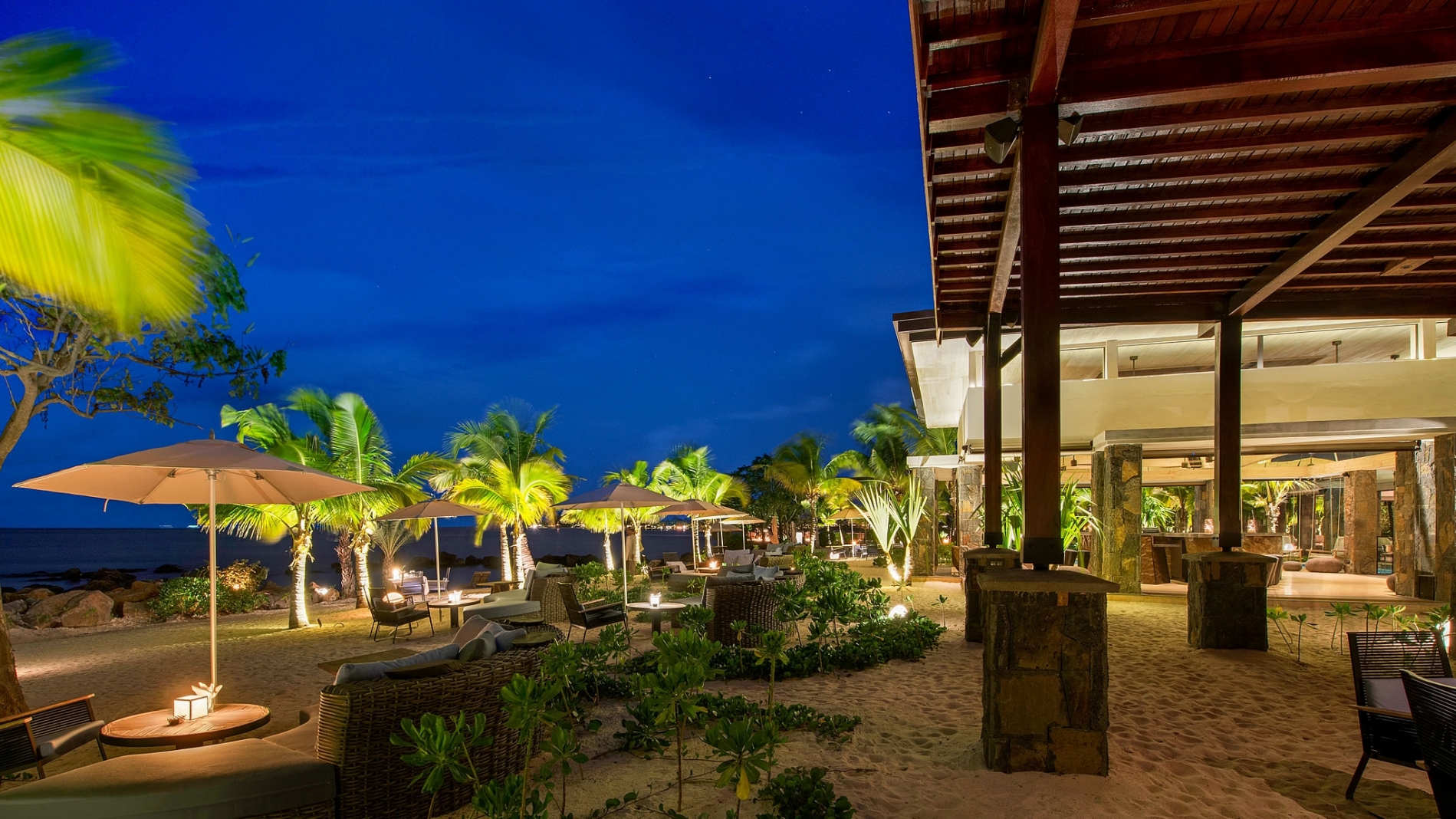 Mystique Cocktail Bar and Lounge Westin Turtle Bay Resort & Spa, Mauritius